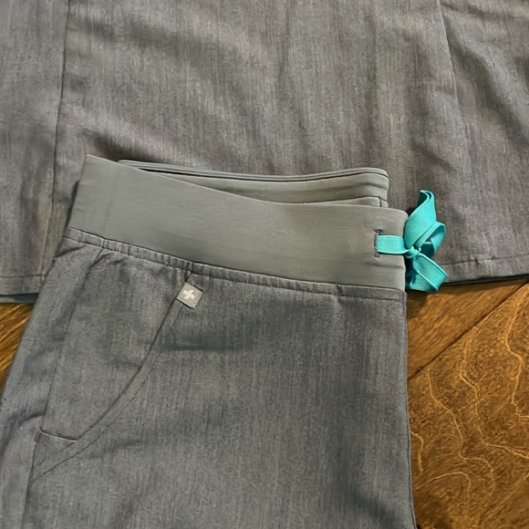 COPY - Graphite Scrub Set - Wide leg and Jogger - Picture 3 of 7